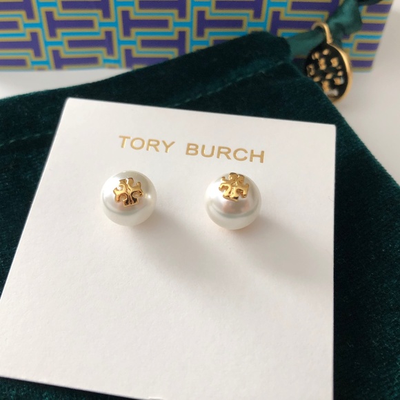 Tory Burch Pearl earrings - Picture 2 of 6